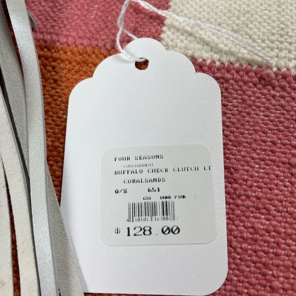 WKND WYFR • coral sands buffalo check clutch tassle zip NWT - Picture 4 of 4